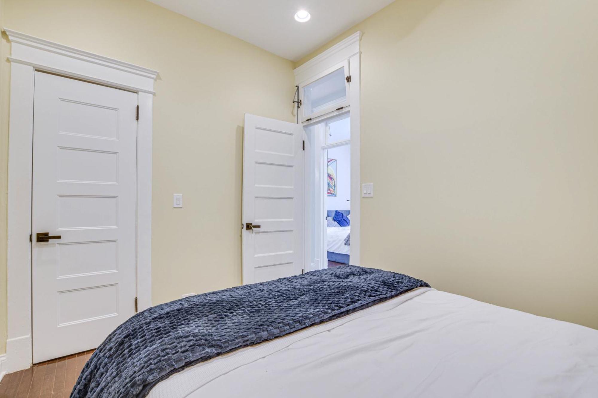 Spacious Condo With Deck About 3 Mi To Downtown Chicago! Exteriör bild