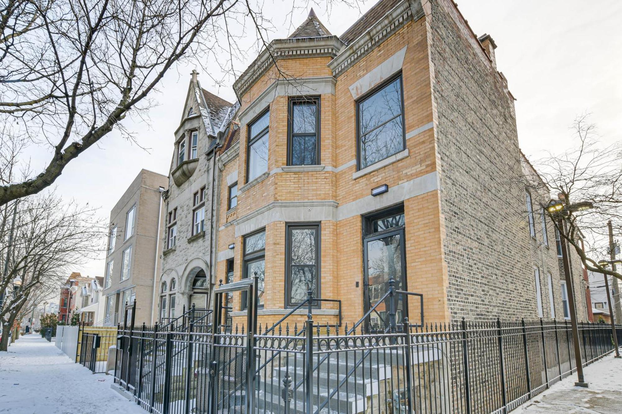Spacious Condo With Deck About 3 Mi To Downtown Chicago! Exteriör bild